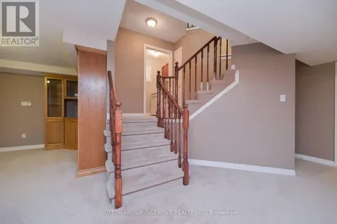 4 Belair Place New Tecumseth ON L9R 1Z1