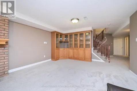 4 Belair Place New Tecumseth ON L9R 1Z1