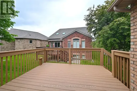 4 Belair Place New Tecumseth ON L9R 1Z1