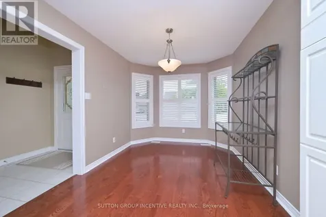 4 Belair Place New Tecumseth ON L9R 1Z1