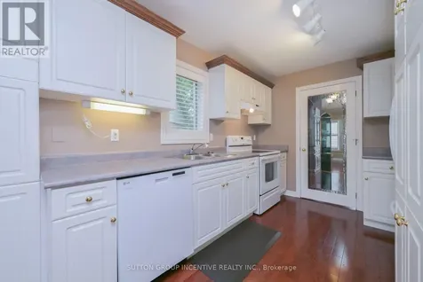 4 Belair Place New Tecumseth ON L9R 1Z1