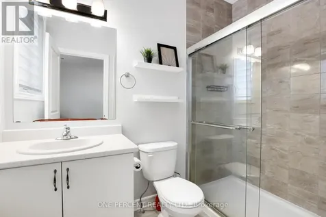 735 Dearborn Private Ottawa ON K1T 0W3