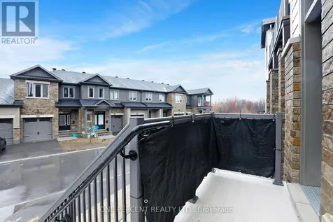 735 Dearborn Private Ottawa ON K1T 0W3
