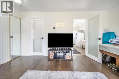 744 Mcdougall Street Windsor ON N9A 1L8