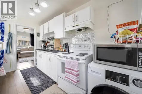 744 Mcdougall Street Windsor ON N9A 1L8
