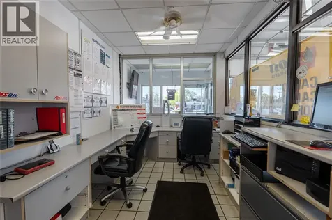 646 Cathcart Boulevard Sarnia ON N7V 2N4