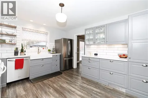 35 Brookfield Boulevard Dunnville ON N1A 3G2