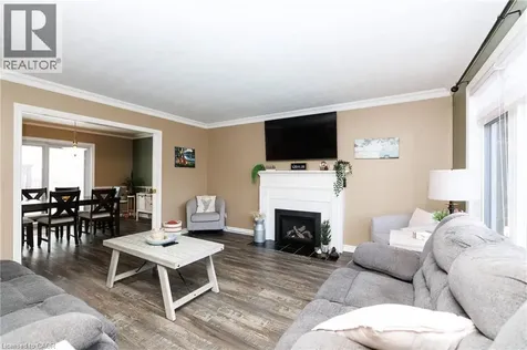 35 Brookfield Boulevard Dunnville ON N1A 3G2