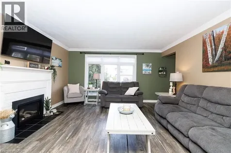 35 Brookfield Boulevard Dunnville ON N1A 3G2