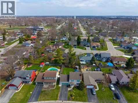 35 Brookfield Boulevard Dunnville ON N1A 3G2
