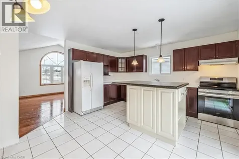 82 Whitlaw Way Paris ON N3L 4B5