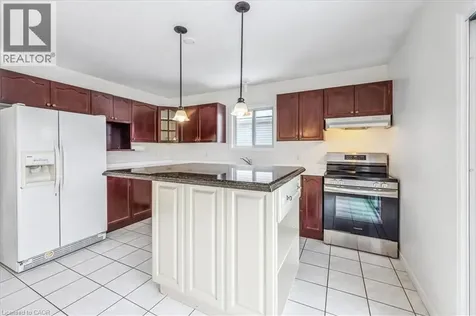 82 Whitlaw Way Paris ON N3L 4B5