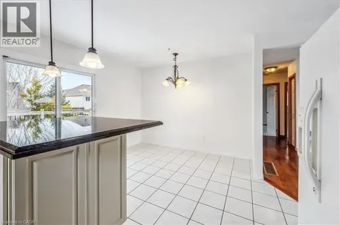 82 Whitlaw Way Paris ON N3L 4B5