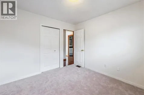 82 Whitlaw Way Paris ON N3L 4B5