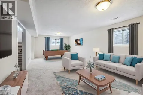 82 Whitlaw Way Paris ON N3L 4B5