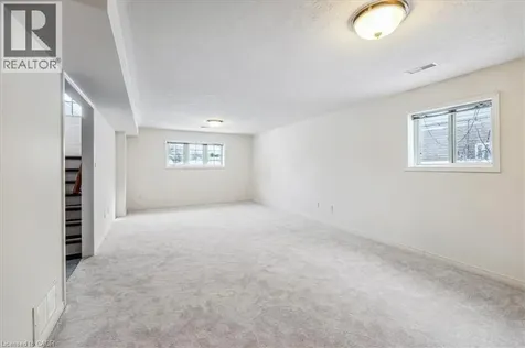 82 Whitlaw Way Paris ON N3L 4B5