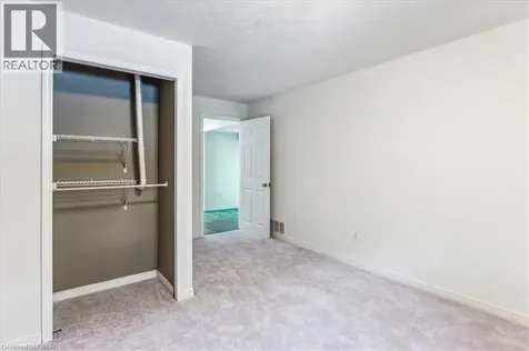 82 Whitlaw Way Paris ON N3L 4B5