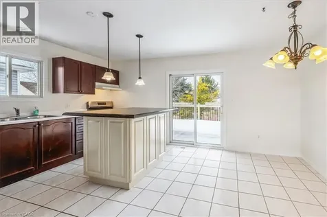 82 Whitlaw Way Paris ON N3L 4B5