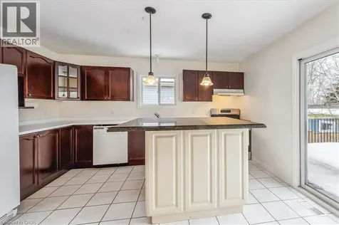 82 Whitlaw Way Paris ON N3L 4B5