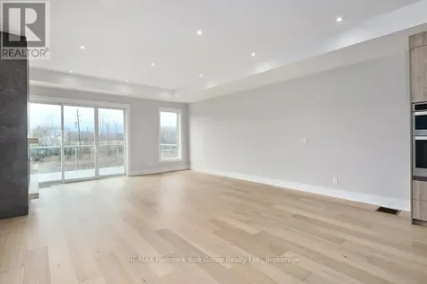 11 Waterview Lane Blue Mountains ON N0H 2P0