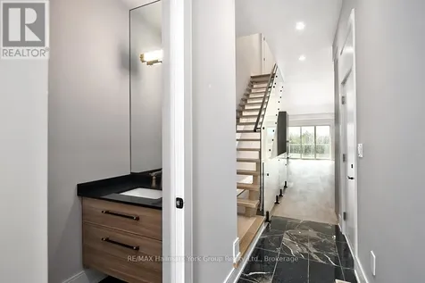11 Waterview Lane Blue Mountains ON N0H 2P0
