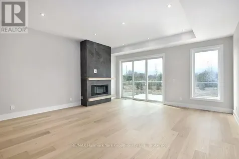 11 Waterview Lane Blue Mountains ON N0H 2P0