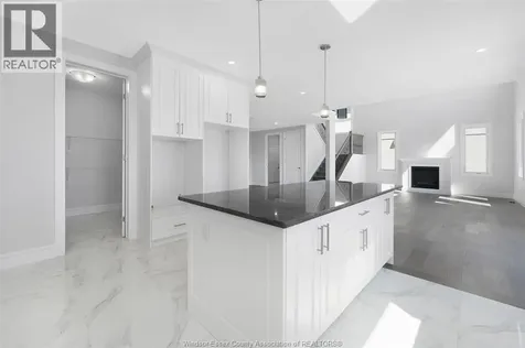 85 Kingsbridge Amherstburg ON N9V 0G8