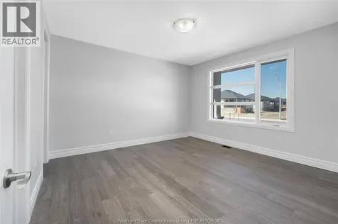 85 Kingsbridge Amherstburg ON N9V 0G8