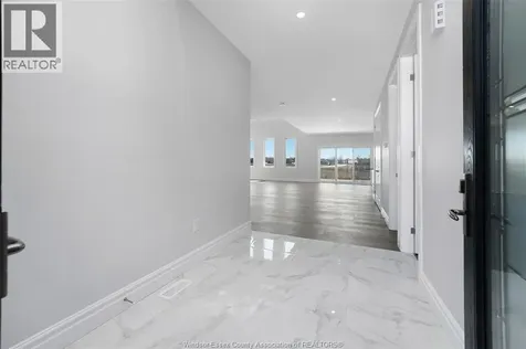 85 Kingsbridge Amherstburg ON N9V 0G8