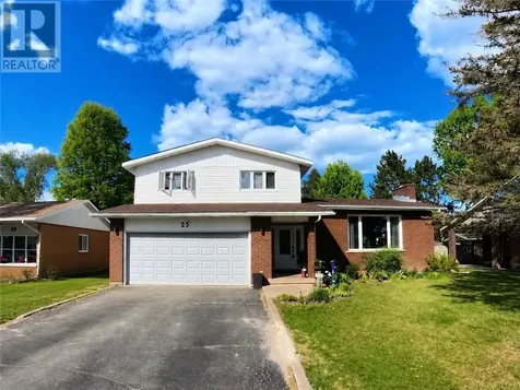 25 Goodman Avenue Espanola ON P5E 1A5