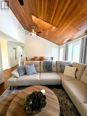 859 Lakeshore Road East Oro-medonte ON L0L 1T0