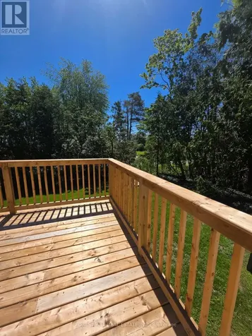 859 Lakeshore Road East Oro-medonte ON L0L 1T0