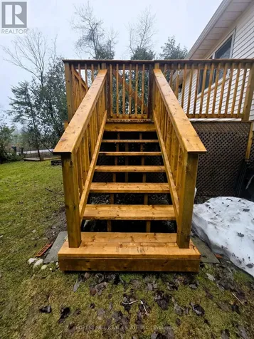 859 Lakeshore Road East Oro-medonte ON L0L 1T0