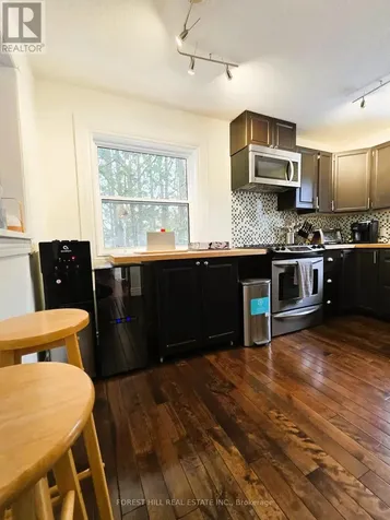 859 Lakeshore Road East Oro-medonte ON L0L 1T0