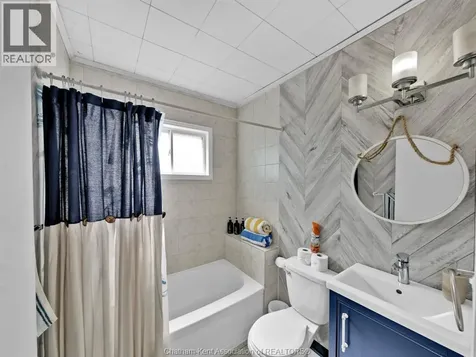 83 Marentette Beach Drive Leamington ON N8H 3V7