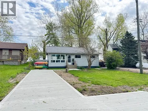 83 Marentette Beach Drive Leamington ON N8H 3V7