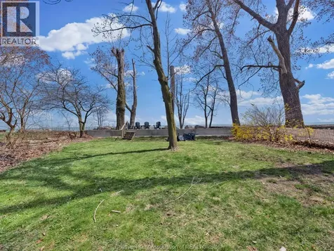 83 Marentette Beach Drive Leamington ON N8H 3V7