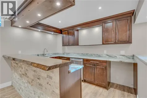 22 Woodhouse Street Hamilton ON L9K 0H2