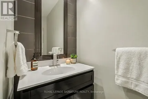 129 Tapestry Drive Ottawa ON K2J 0H3