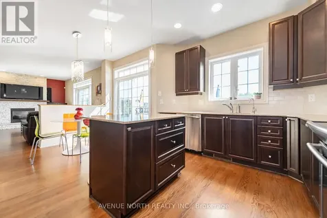 184 Felicity Crescent Ottawa ON K1W 0C2