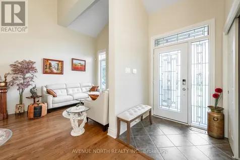 184 Felicity Crescent Ottawa ON K1W 0C2