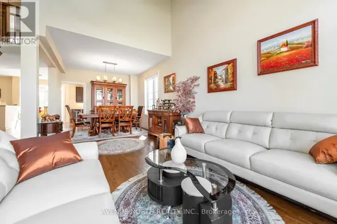 184 Felicity Crescent Ottawa ON K1W 0C2