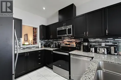 19 Village Gate Wasaga Beach ON L9Z 0G3