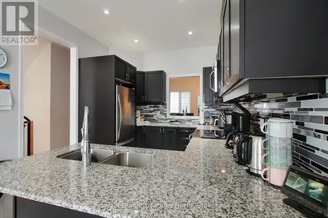 19 Village Gate Wasaga Beach ON L9Z 0G3