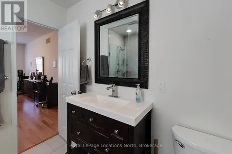 19 Village Gate Wasaga Beach ON L9Z 0G3