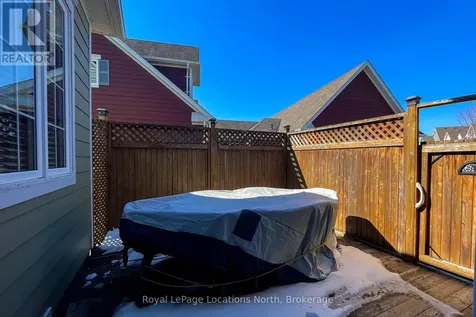 19 Village Gate Wasaga Beach ON L9Z 0G3