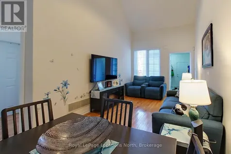 19 Village Gate Wasaga Beach ON L9Z 0G3