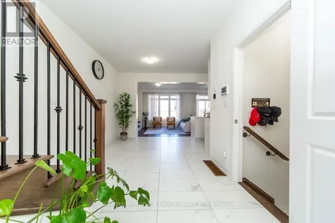 162 Ogston Crescent Whitby ON L1P 0H3