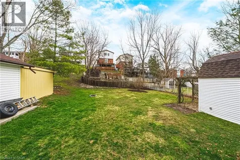 30 Grand Avenue Caledonia ON N3W 2J5