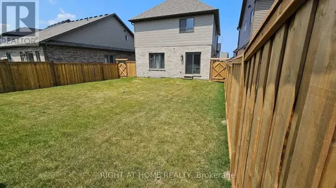 12 Mitchell Avenue Collingwood ON L9Y 5M3